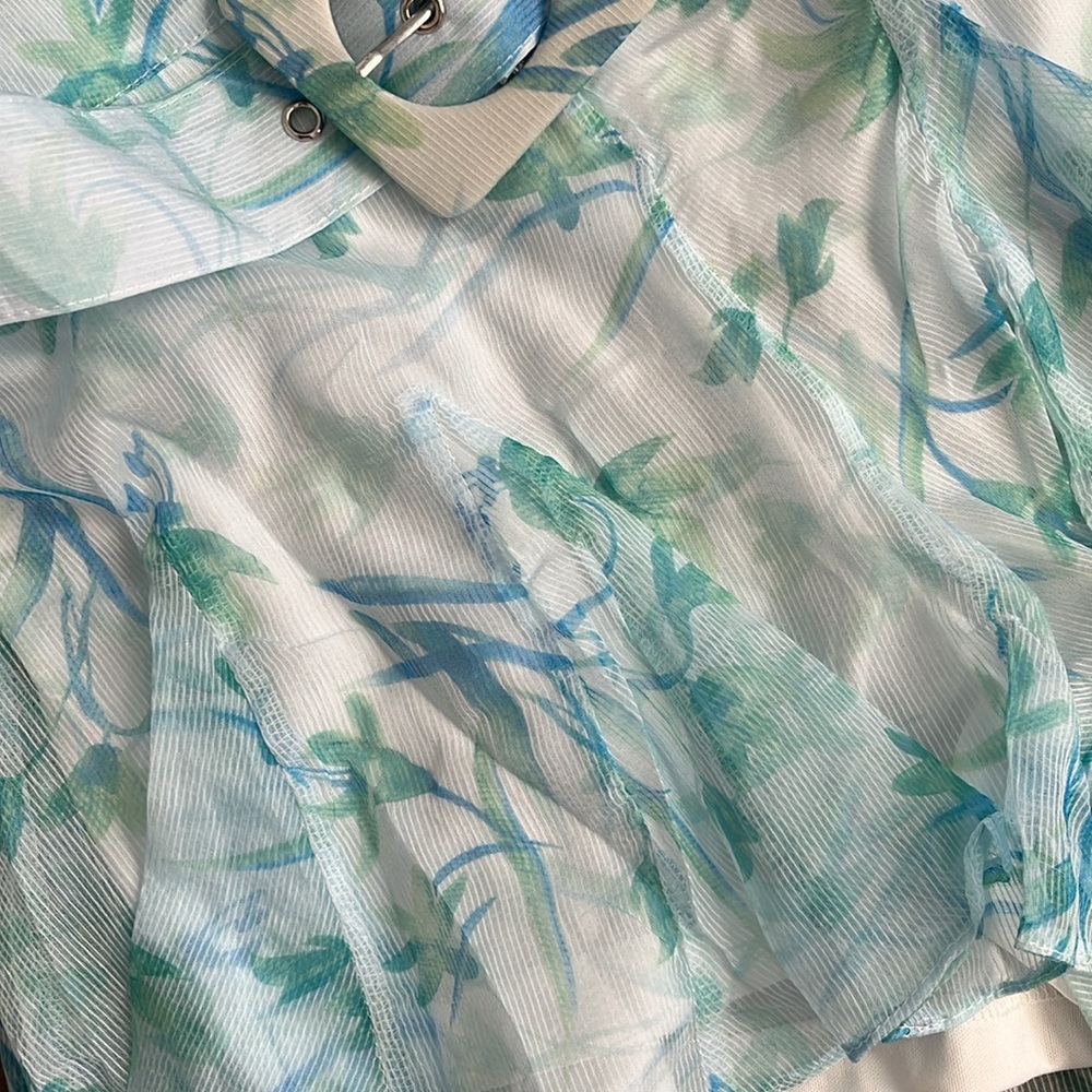 Blue Floral Off-Shoulder Top and Shorts Set - Picture 9 of 9
